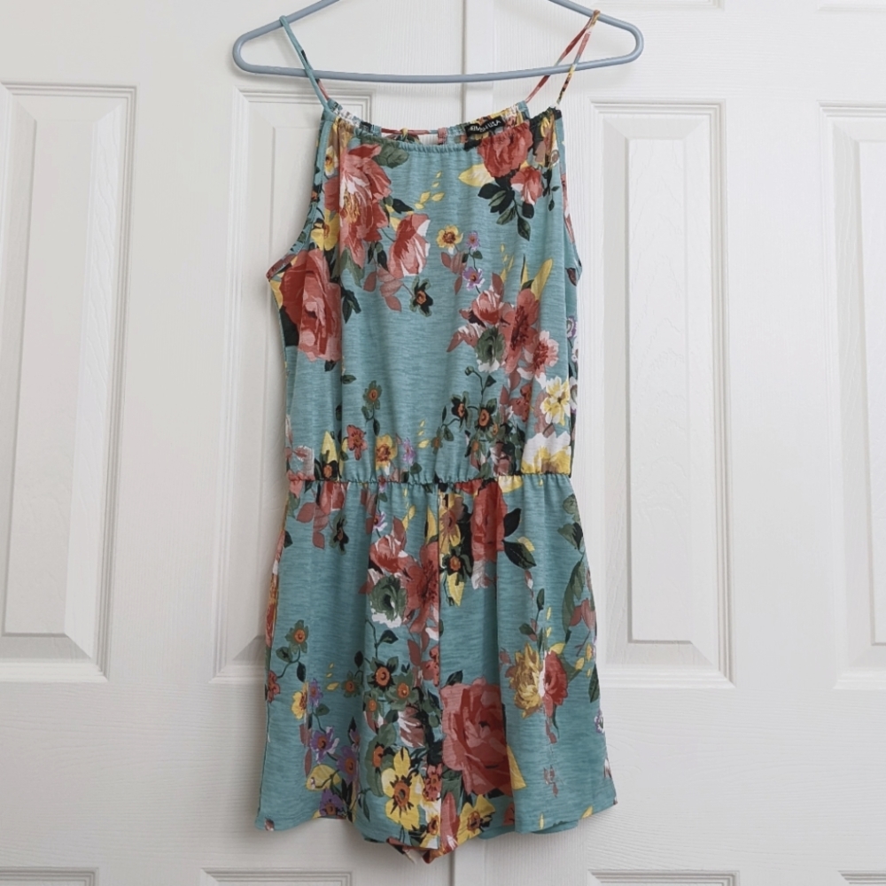 Heimish USA Floral Halter Romper EUC